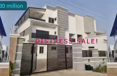 4 Bedroom Fully Detached Duplex with Attached BQ